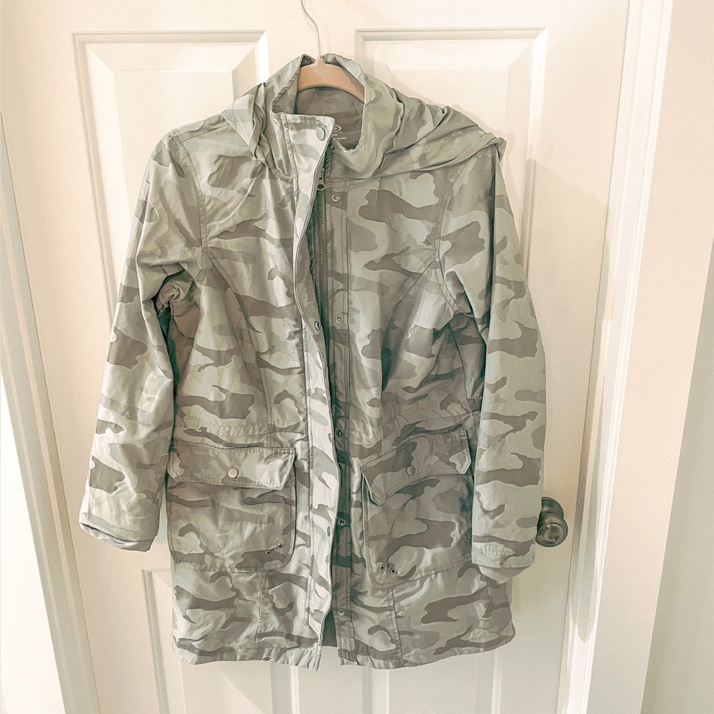 Long anorak/rain jacket
